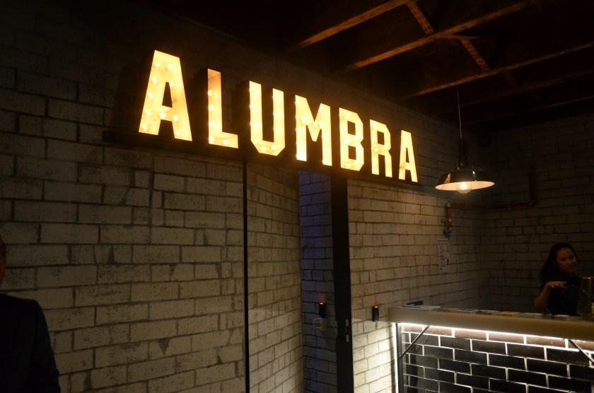Alumbra Bar & Club